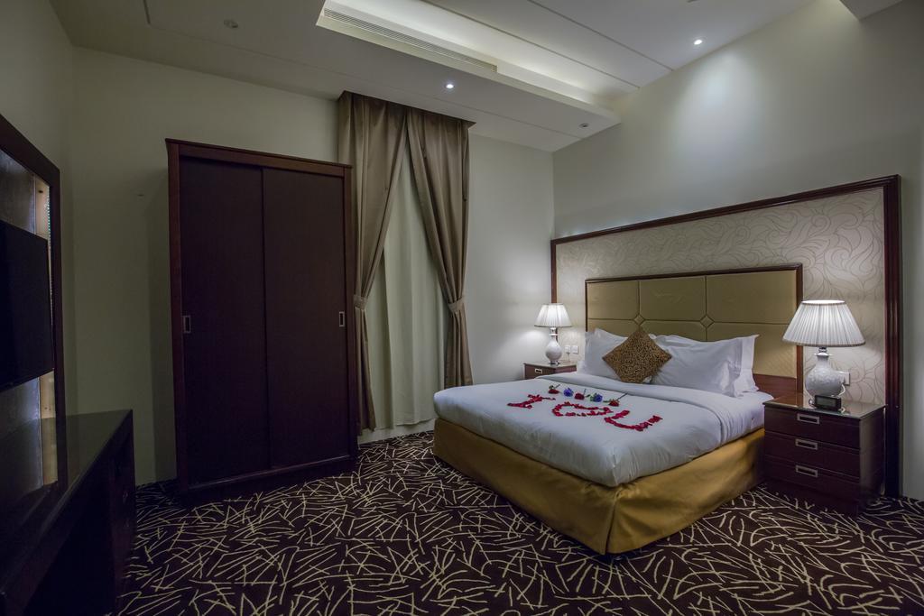 Rest Night Serviced Apartments- Alhamra Riad Exterior foto A bedroom at the hotel