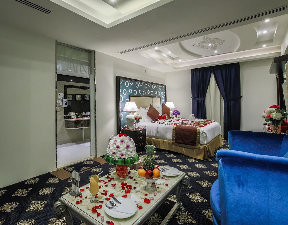 Rest Night Serviced Apartments- Alhamra Riad Exterior foto Suite