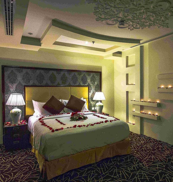 Rest Night Serviced Apartments- Alhamra Riad Exterior foto A bedroom at the hotel