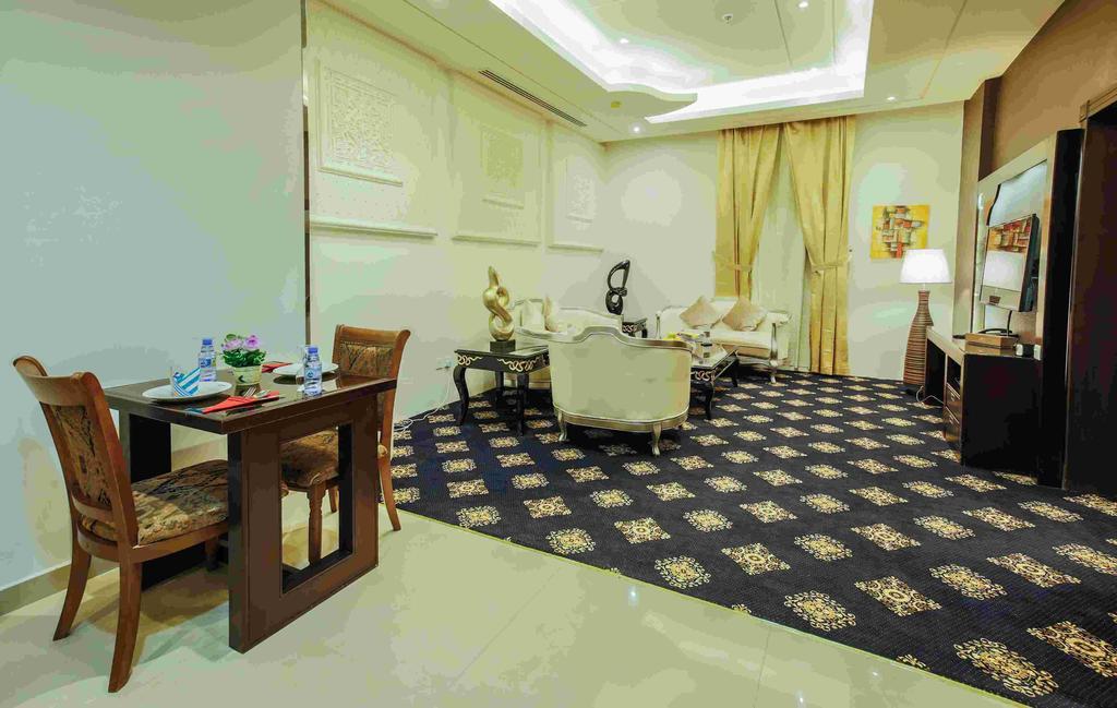 Rest Night Serviced Apartments- Alhamra Riad Exterior foto Suite